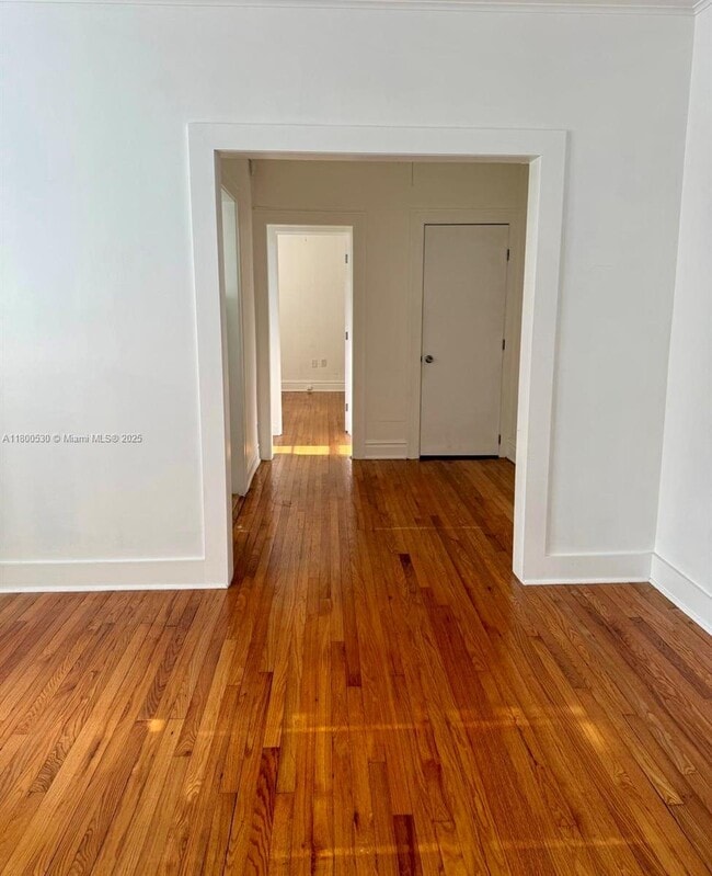 Building Photo - 114 Antilla Ave