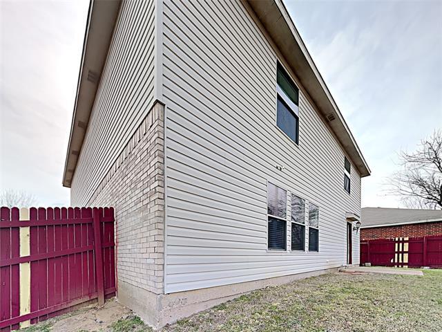 Building Photo - 4050 Hunters Creek Dr