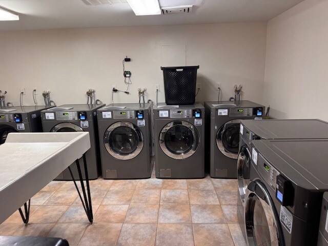 Building Photo - 30 Daniels St