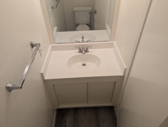 Building Photo - Clairemont Mesa 4 bed/2.5 bath townhouse rental available now!