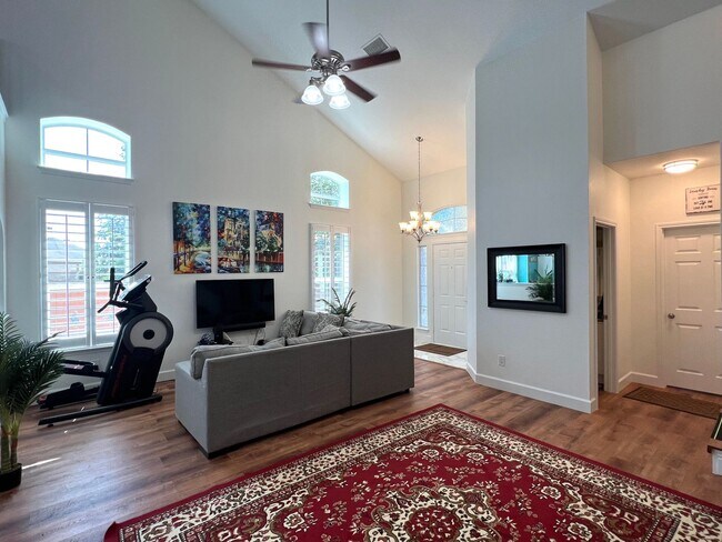 Building Photo - 3 Bedroom 2.5 Bath 1 Single Family Home for Rent in Cambridge Heights Area of Round Rock, Texas, ...