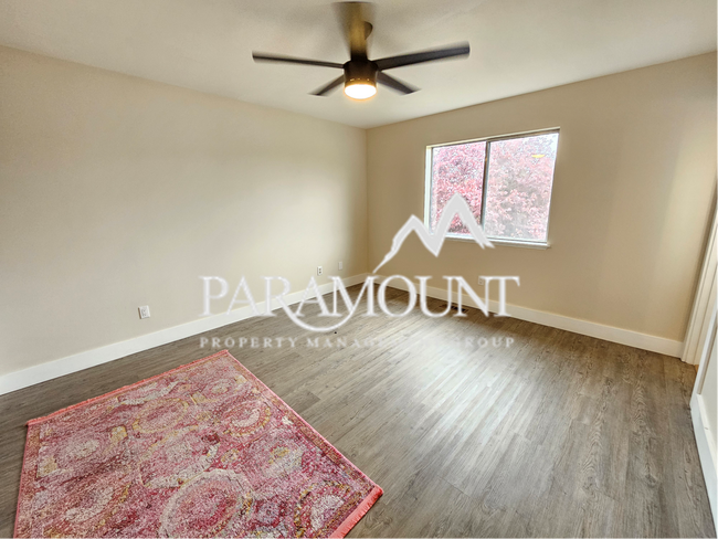 Building Photo - Gorgeous 3 Bedroom in Silverdale!