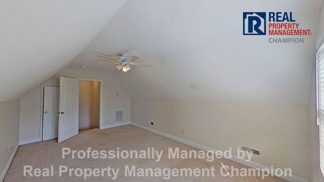 Building Photo - 3BD/2BA home w/vaulted ceilings, fireplace, 2-car garage, deck and fenced backyard