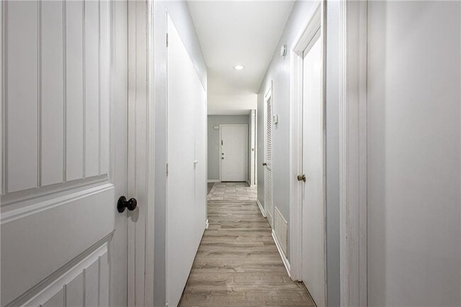 Building Photo - 4758 Pebble Trce