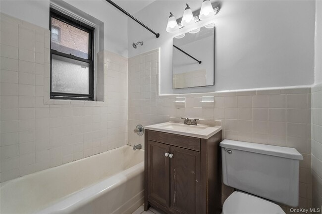 Building Photo - 140 E Hartsdale Ave