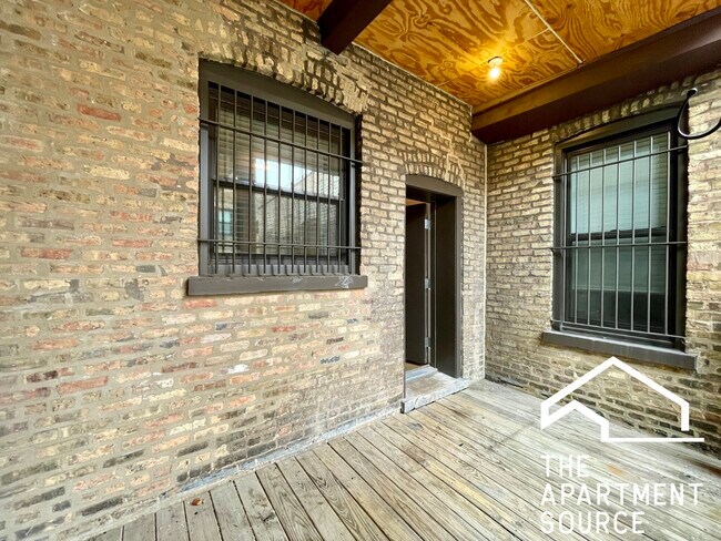 Building Photo - 3401 W Fullerton Ave