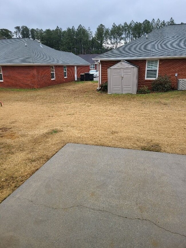 Building Photo - 8 Westwillow Dr NW