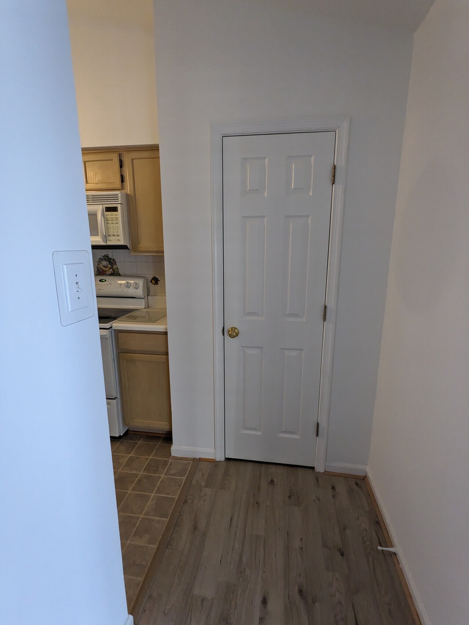 Building Photo - 13101 Briarcliff Ter