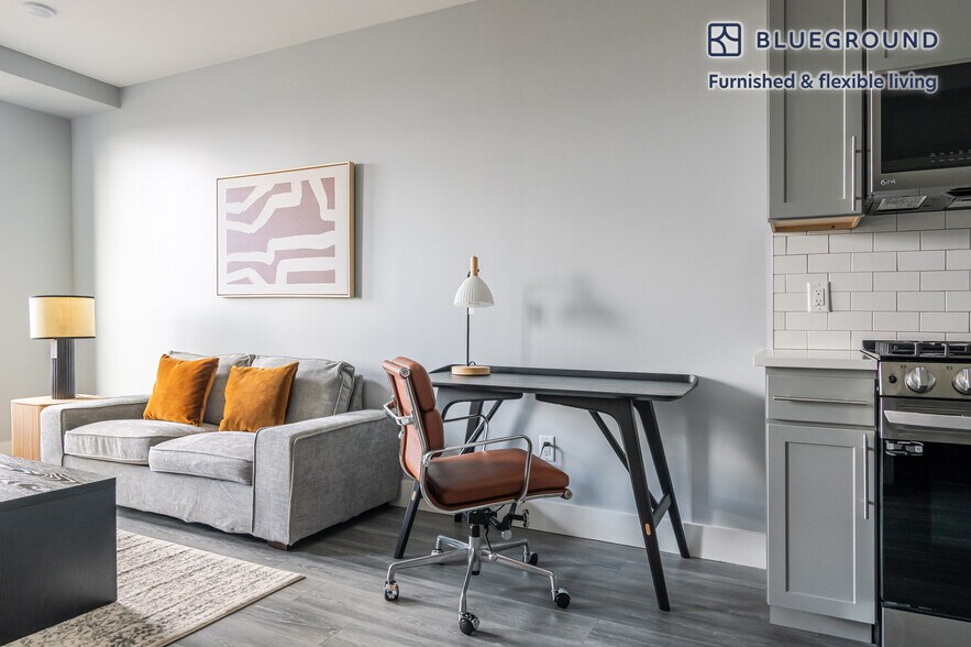 Building Photo - 365 Western Ave