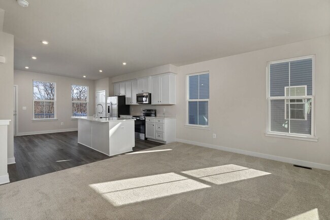 Building Photo - 4677 Drysdale St