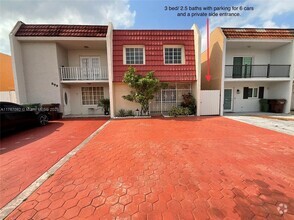Building Photo - 895 W 79th Pl
