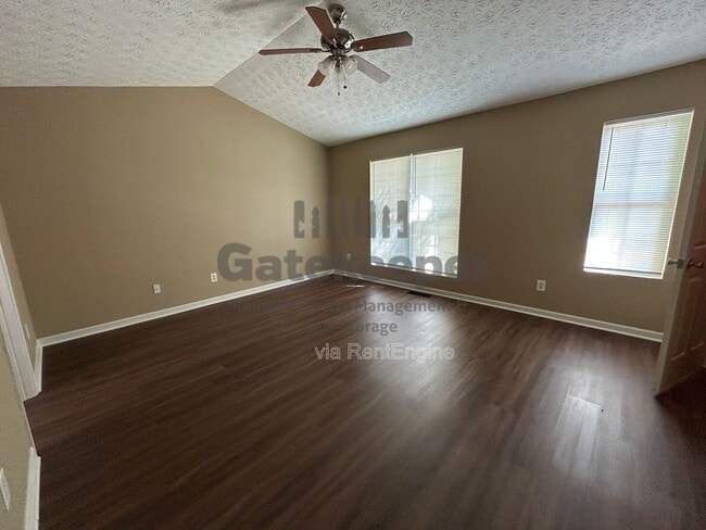 Building Photo - 5616 Union Pointe Dr
