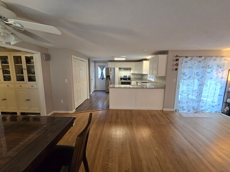 Living room & walk-out deck - 16 Knoll Rd