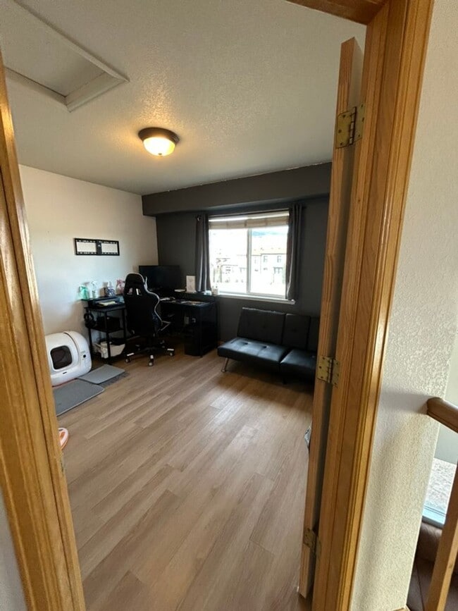 Building Photo - 1073 Tierra Ln