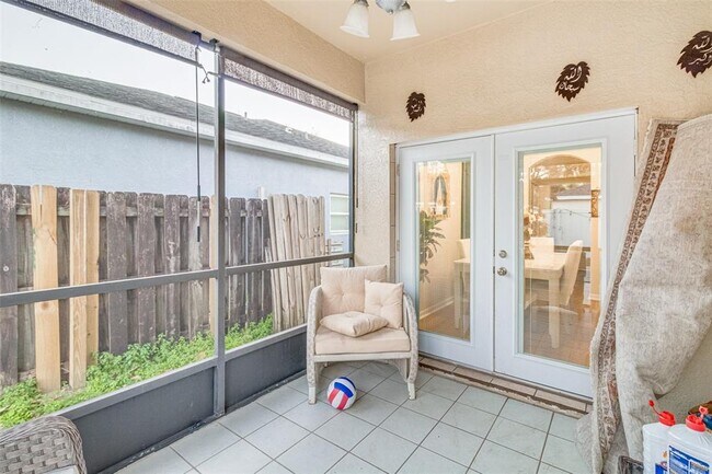 Building Photo - 763 Star Pointe Dr