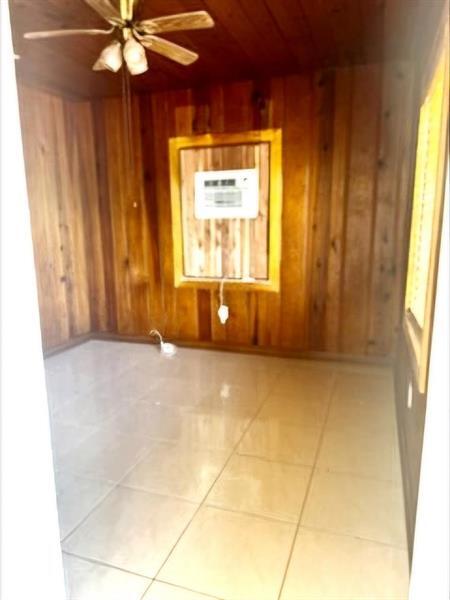 Building Photo - 8990 SW 25th St