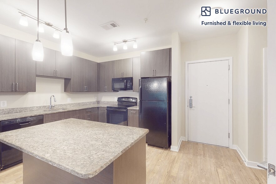 Building Photo - 2987 District Ave