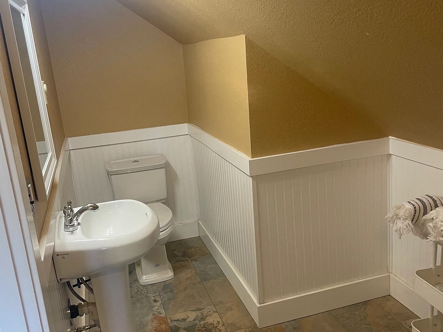 Building Photo - 237 Basin St SW