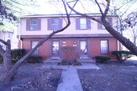 Building Photo - January FREE On This 2 Bedroom 1 Bath Duplex In The Waldo Area