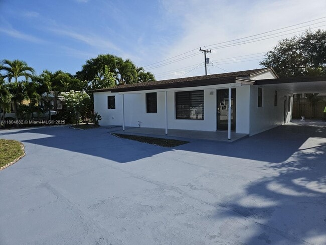 Building Photo - 1440 N 71st Ave