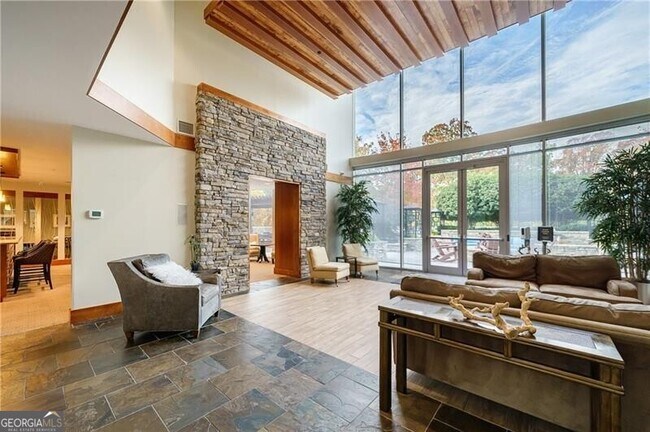 Building Photo - 3300 Windy Ridge Pkwy SE