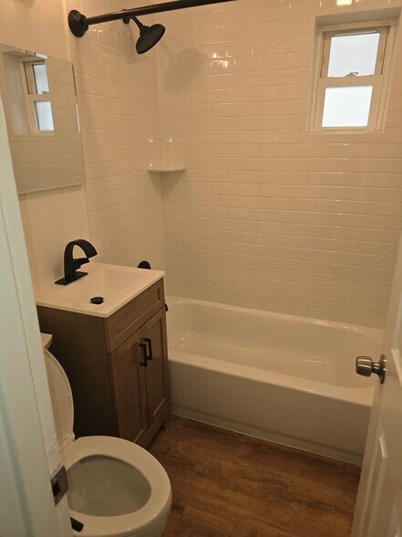 Building Photo - 2845 Spruce St