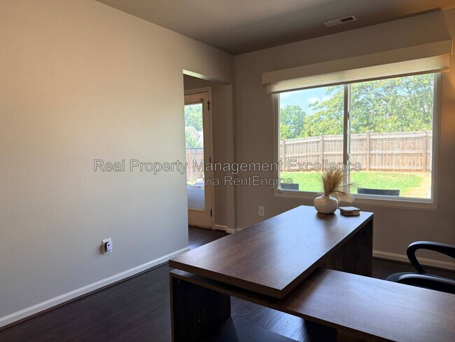 Building Photo - 3446 Ferdilah Ln