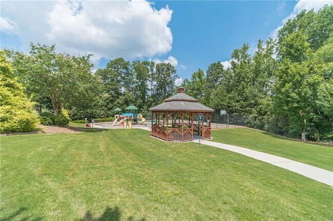Building Photo - 2557 Staunton Dr