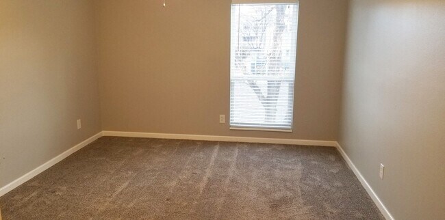 Building Photo - Huge 2bed/2bath Apartment Available Near DTC, RTD, & Park Meadows