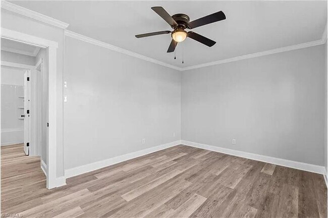 Building Photo - 1501 Earl Dr