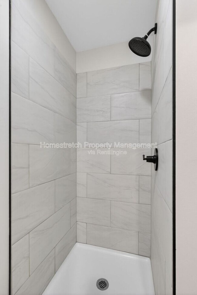 Building Photo - 4561 Laclede Ave