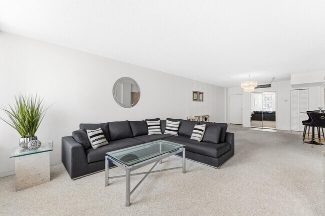 Building Photo - 3450 S Ocean Blvd