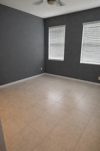 Building Photo - 1040 NW 33rd Ct