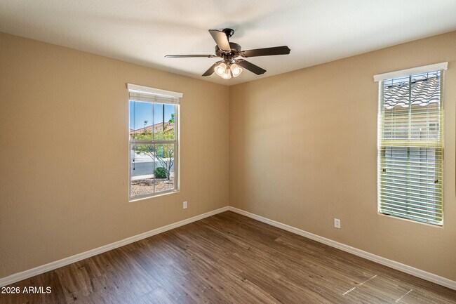 Building Photo - 18445 W Saguaro Ln