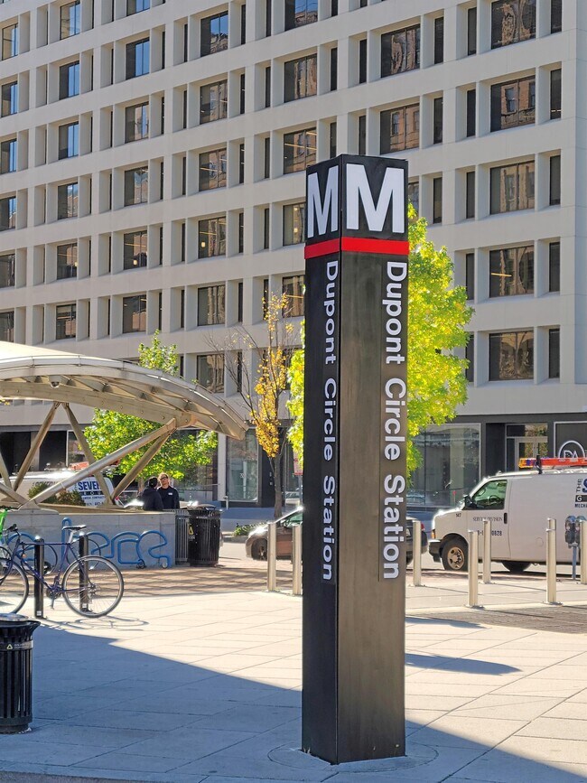 Building Photo - 1401 17th St NW