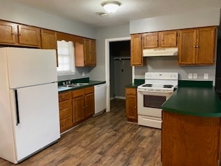 Building Photo - 805 Baywood Dr