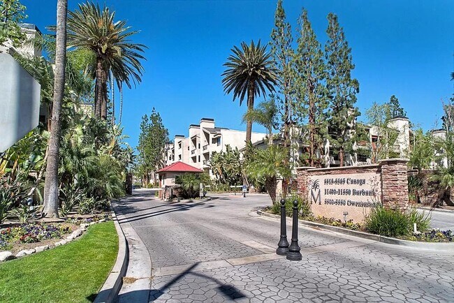 Primary Photo - 21450 Burbank Blvd