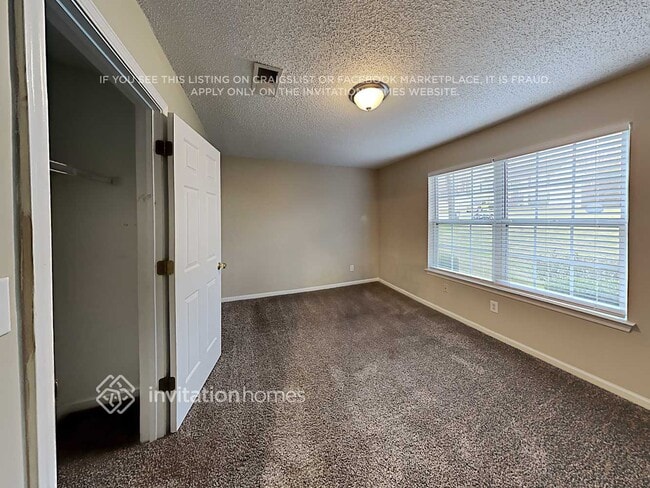 Building Photo - 432 Pecan Wood Cir
