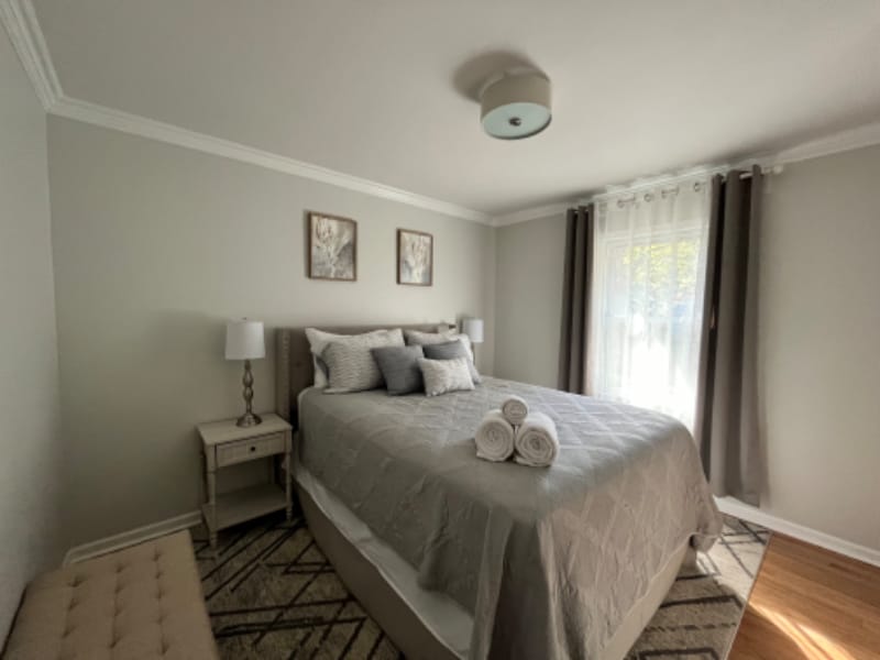 Building Photo - 8024 Outlook Dr