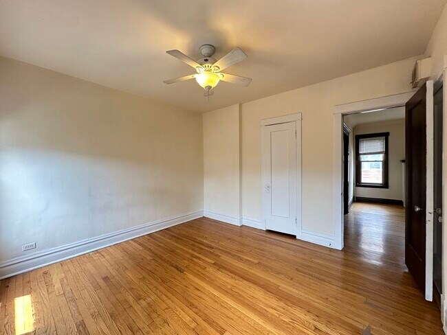 Building Photo - 3449 W Schubert Ave