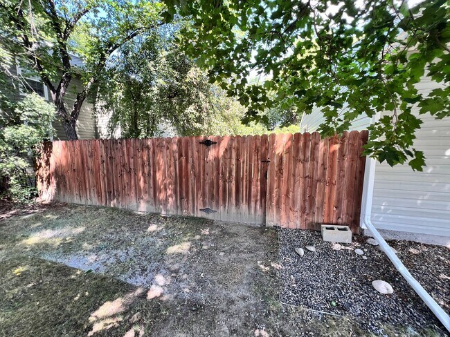 Building Photo - 3001 Boulder Ave