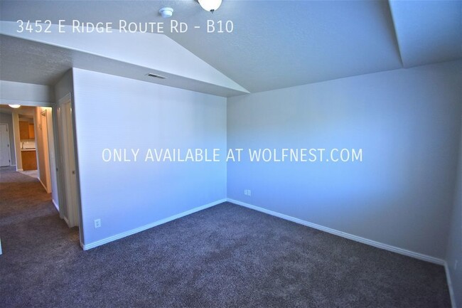 Building Photo - Breathtaking 3 Bed Eagle Mountain Condo! N...