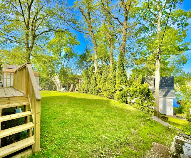 Building Photo - 17 Warren Rd