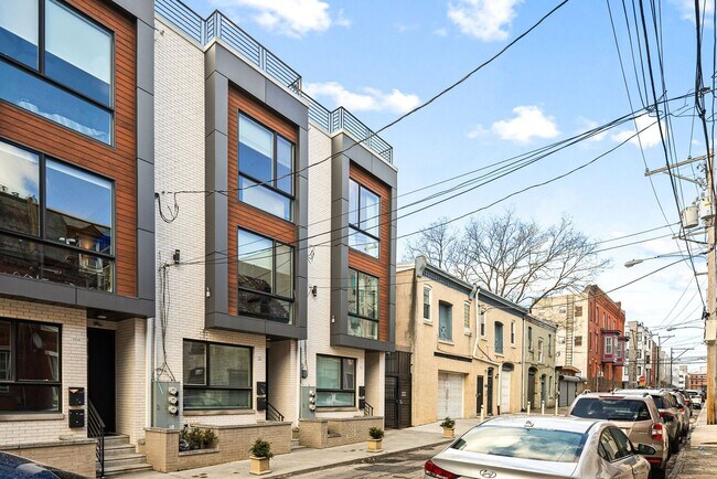 Building Photo - 1516 Cambridge St