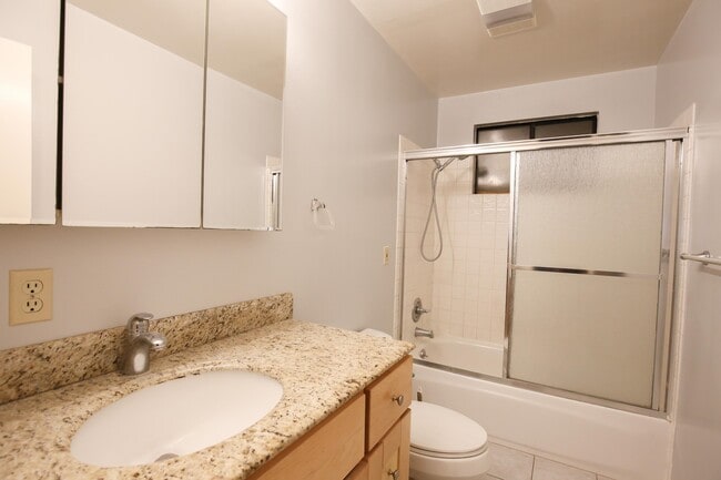 Building Photo - Floresta Gardens San Leandro Ranch Home