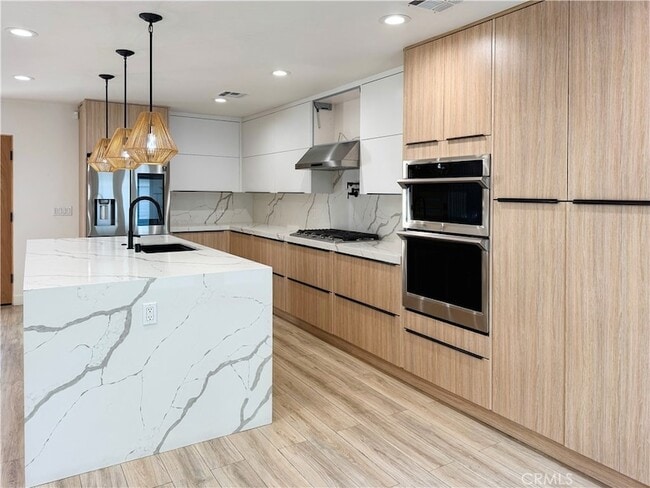 Primary Photo - 22539 Dolorosa St