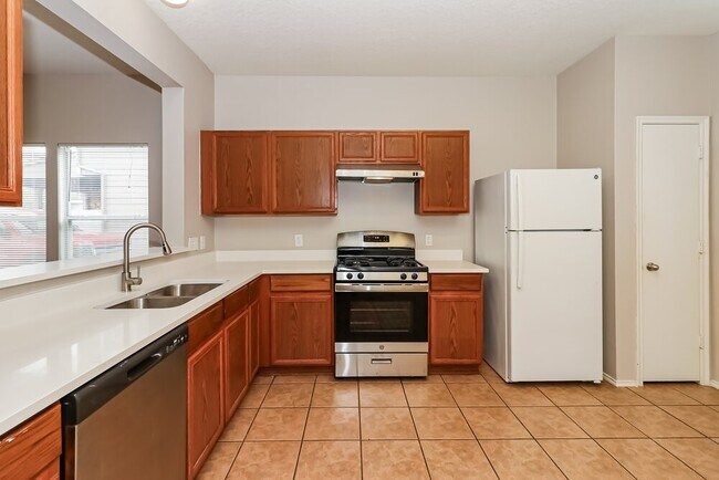 Building Photo - 6250 Gillian Park Dr