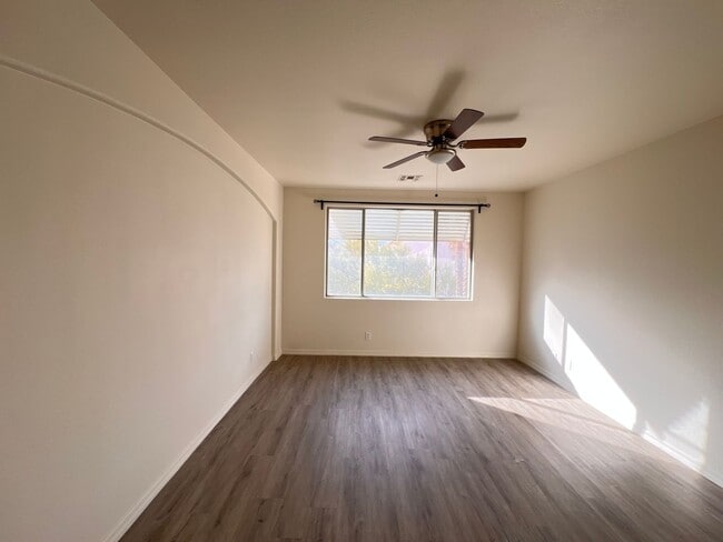 Building Photo - 801 Dana Hills Ct