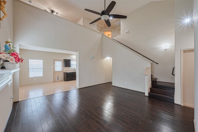 Building Photo - 1810 Emerson Ridge Dr