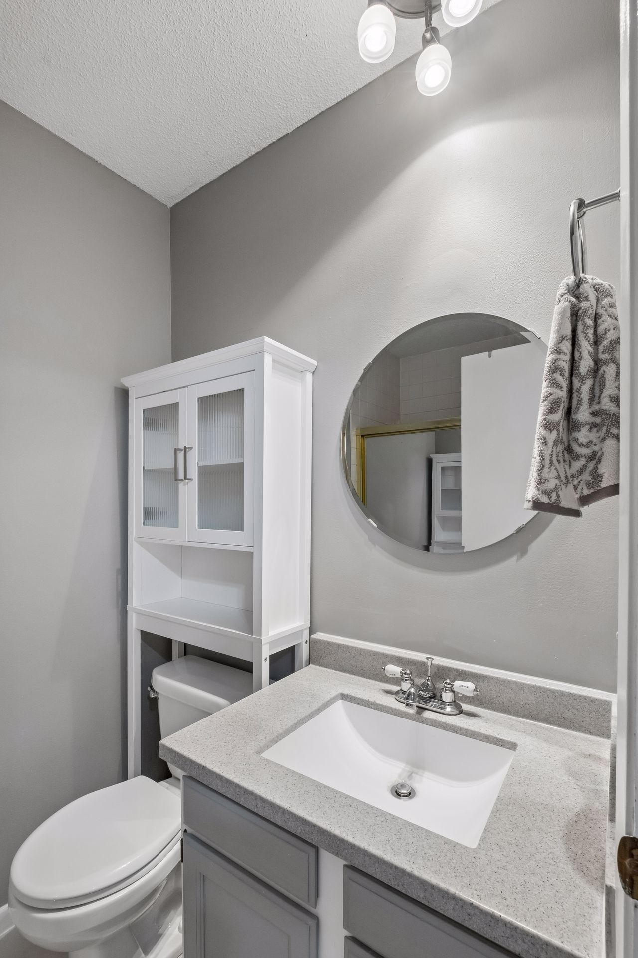 Building Photo - 1748 Karis Way